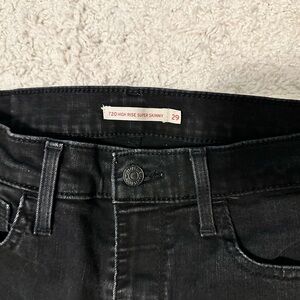 Levi Strauss Jeans - Black - 720 High Rise Super Skinny - Size 8 / 29